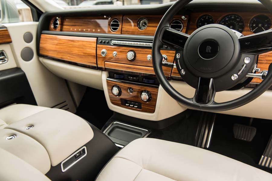 Rolls Royce Phantom Frequently Asked Questions